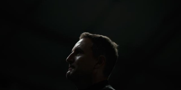 开云官网-马德兴：中国足球陷入被动 归罪扬科维奇一人欠妥