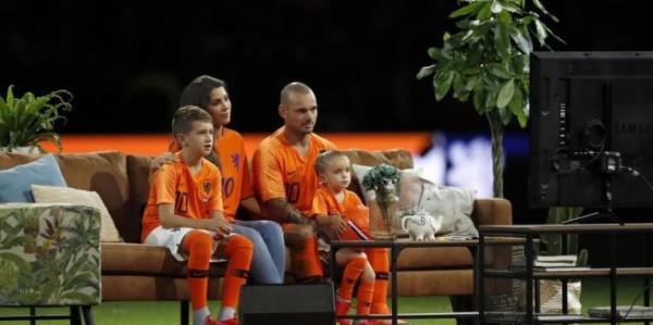 开云体育APP下载-队报：斯内德18岁的儿子杰西与乌德勒支签下首份职业合同