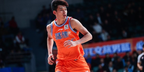 开云-CBA官宣星锐赛名单：偰李永炜领衔星锐队 新科状元领衔大学生联队