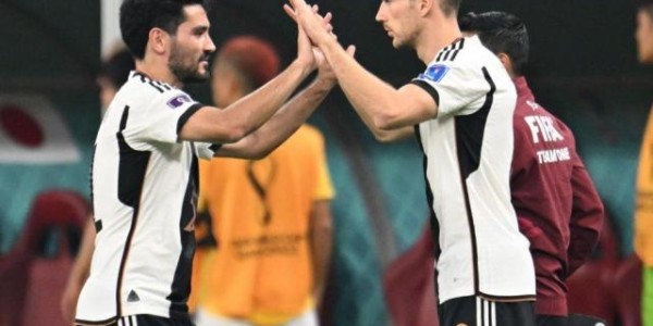 开云官网-德国队主帅弗利克官宣留任，一大堆隐患全都还在