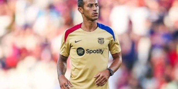 罗马诺：蒂亚戈已与巴萨敲定协议，最快下周加入弗里克教练组